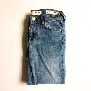 Bullhead Light-Wash Skinny Jeans